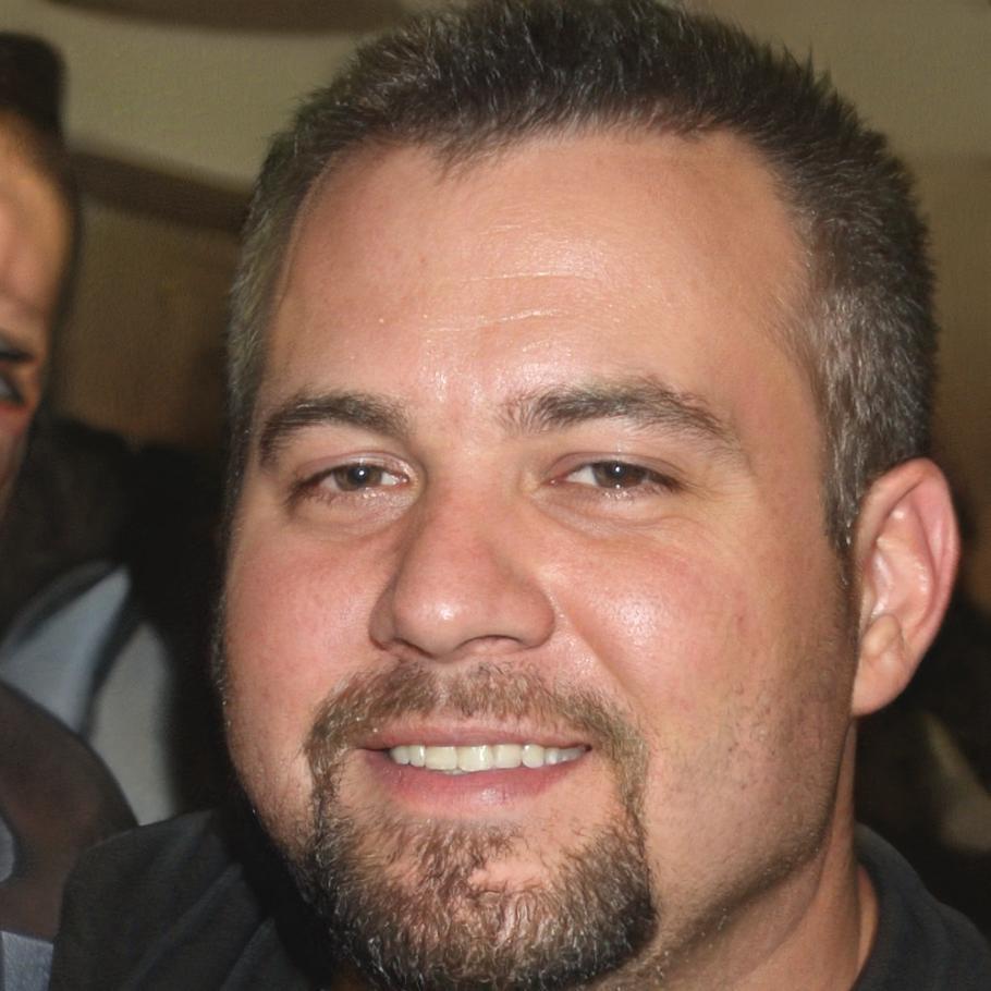 Reynaldo Tapales, Senior Market Analyst